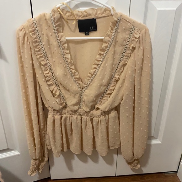 Nude blouse - Picture 1 of 4